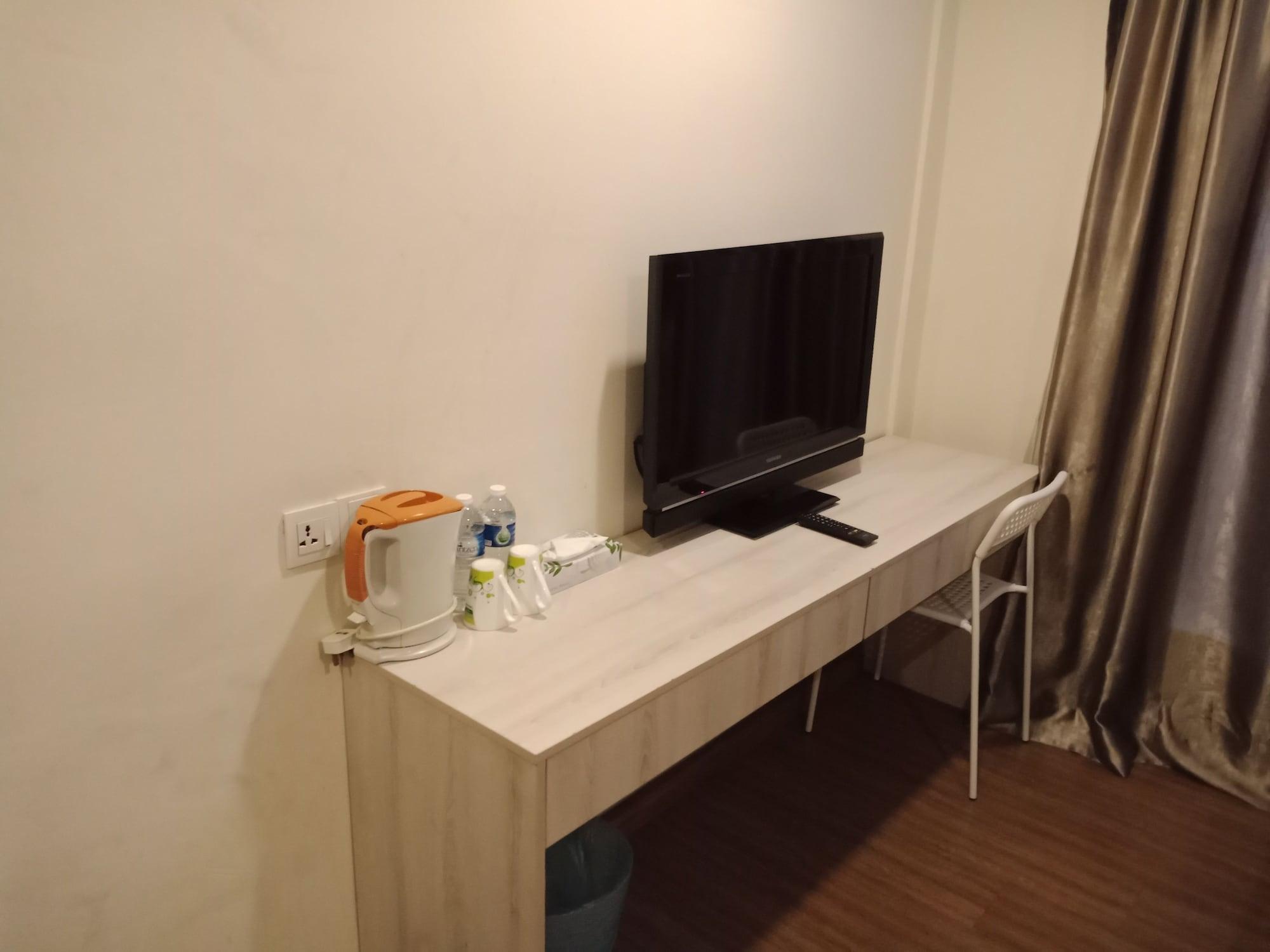 Hotel Zamburger Taman Segar - Previously Home Inn Taman Segar Kuala Lumpur Bagian luar foto
