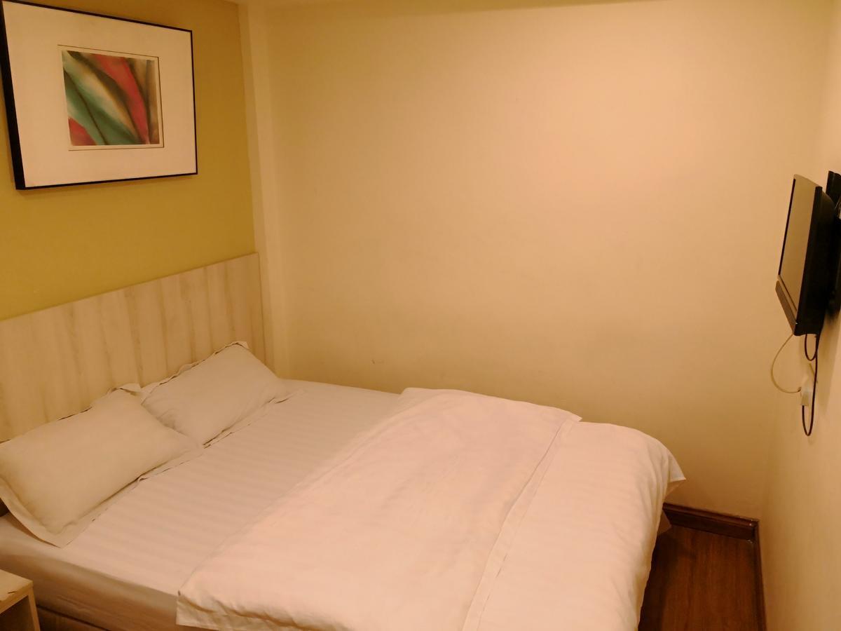 Hotel Zamburger Taman Segar - Previously Home Inn Taman Segar Kuala Lumpur Bagian luar foto