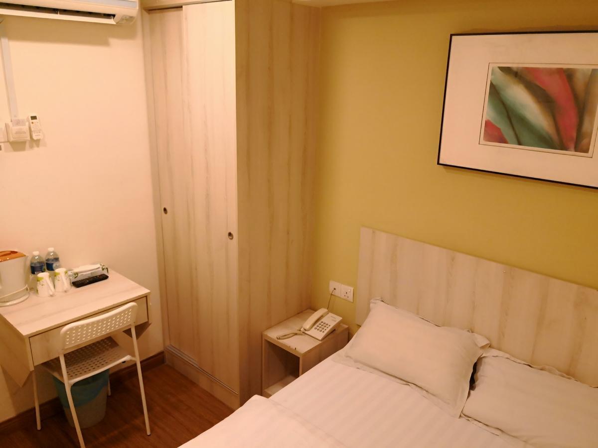Hotel Zamburger Taman Segar - Previously Home Inn Taman Segar Kuala Lumpur Bagian luar foto